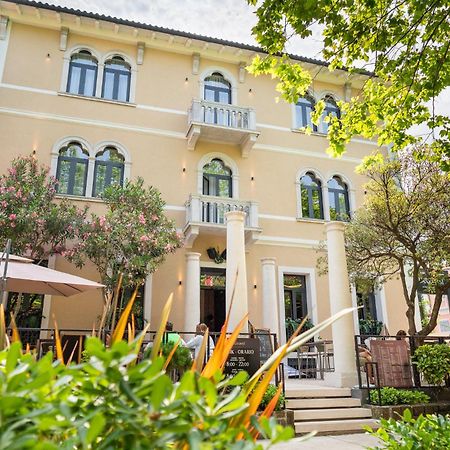 Degrassi Boutique Garni Hotel Izola Ngoại thất bức ảnh